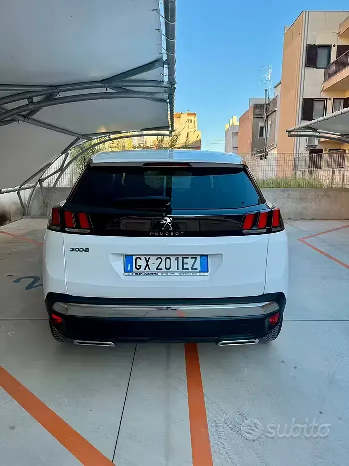Usata Peugeot 3008 131 CV (96 kW) 2020 Bianco SUV