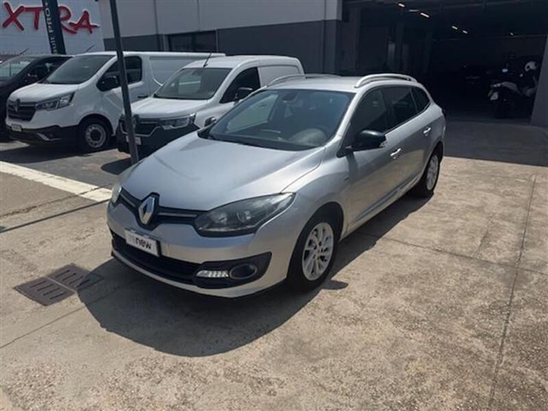 Usata Renault Mégane III LIMITED 110 CV (80 kW) 2015 Grigio
