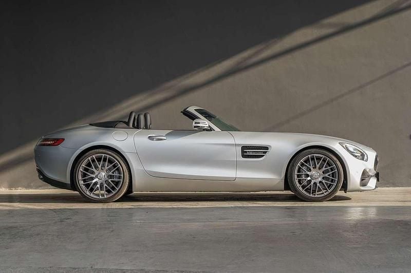 Usata Mercedes AMG GT AMG 476 CV (350 kW) 2018 Designo iridium silver magno Cabrio