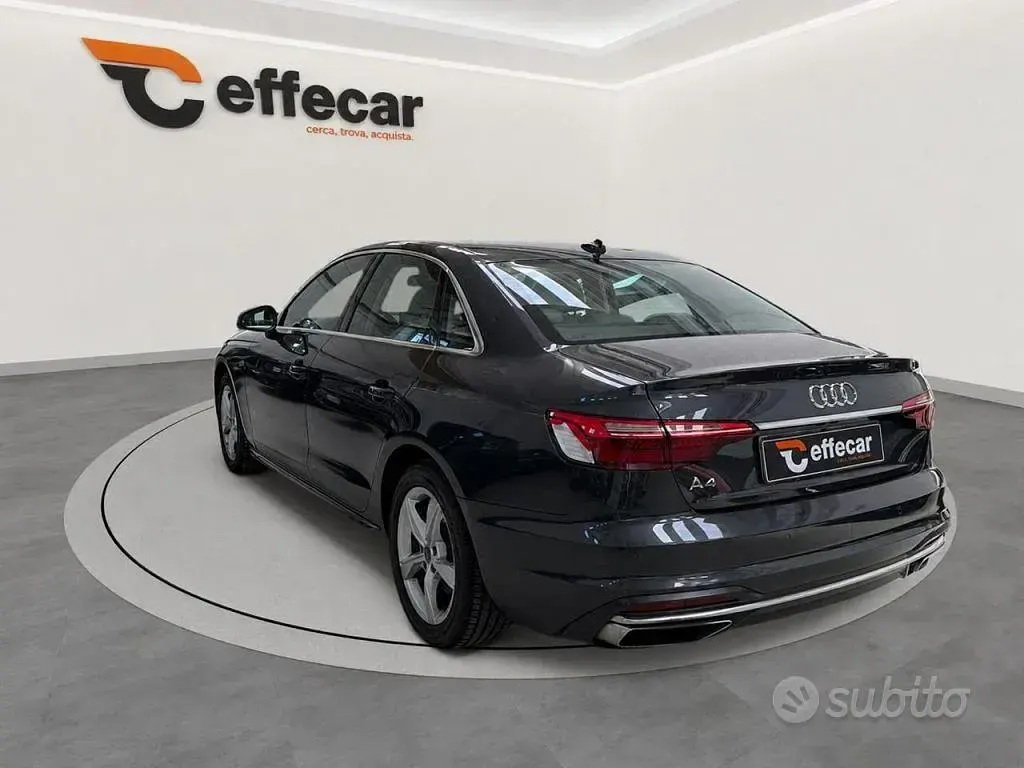 Usata Audi A4 Advanced 163 CV (119 kW) 2022 Grigio Berlina
