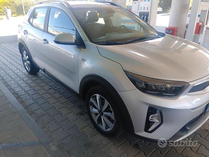 Usata Kia Stonic Style 84 CV (61 kW) 2022 Grigio SUV