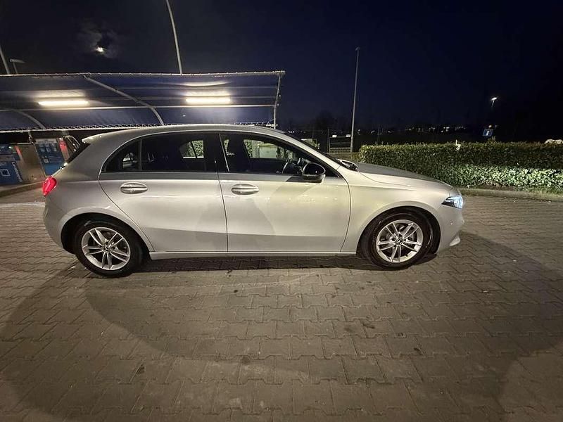 Usata Mercedes A180 Business 116 CV (85 kW) 2019 Berlina