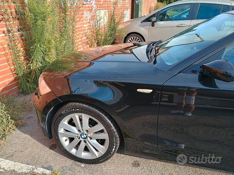Nero Usata 2009 BMW 123 Due volumi | 3950 € (Super prezzo) - Immagine 1/4