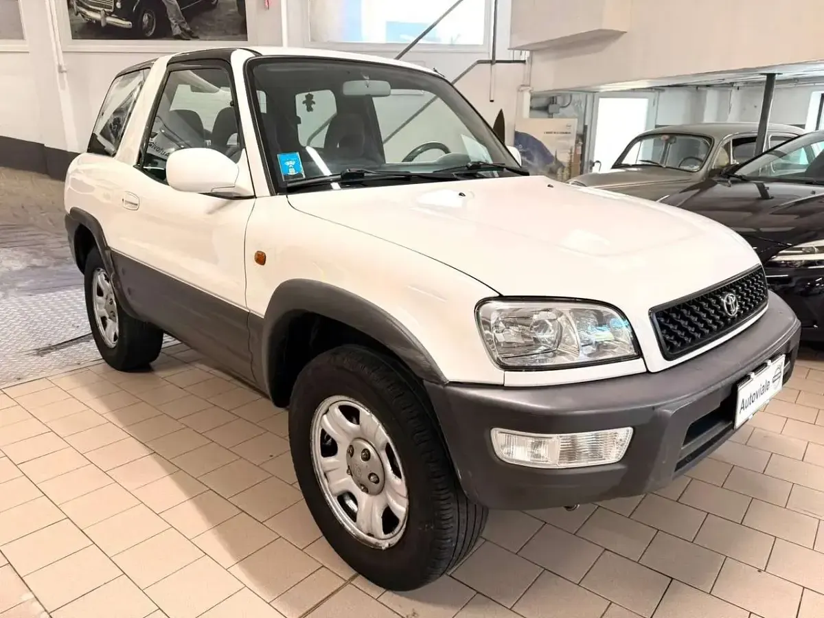Usata Toyota RAV4 128 CV (94 kW) 1998 Bianco SUV