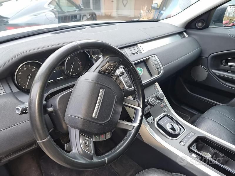 Usata Land Rover Range Rover evoque 149 CV (109 kW) 2016 Bianco Monovolume