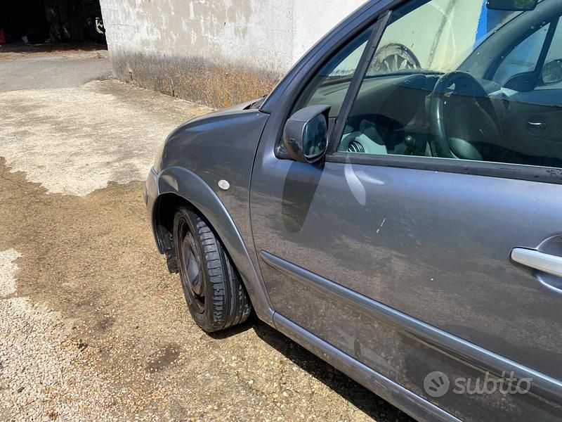 Usata Citroën C3 90 CV (66 kW) 2005 Grigio Utilitaria