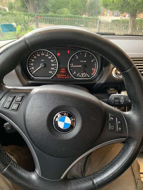 Usata BMW 118 143 CV (105 kW) 2011 Utilitaria