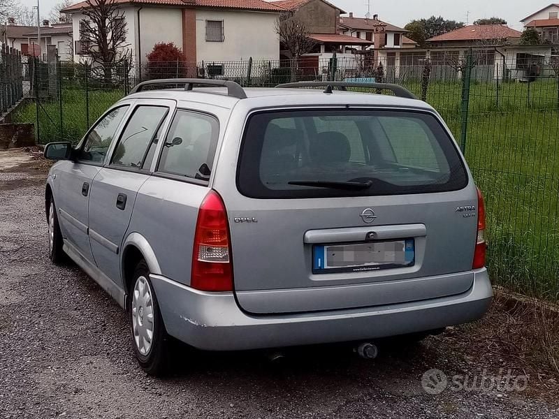 Usata Opel Astra 2000 Station wagon