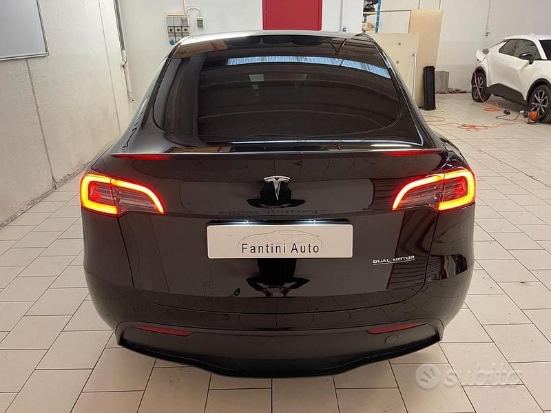 Usata Tesla Model Y Performance 392 kW (534 CV) 2023 Nero SUV