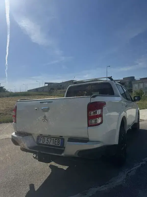 Usata Mitsubishi L200 Intense 154 CV (113 kW) 2016 Pick-up