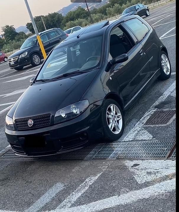 Usata Fiat Punto 95 CV (69 kW) 2025 Nero Utilitaria