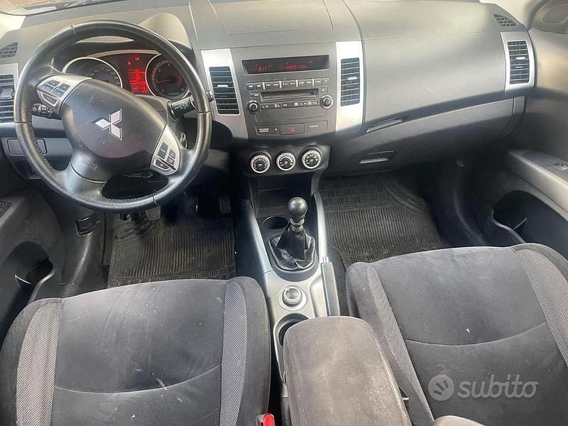 Usata Mitsubishi Outlander 140 CV (102 kW) 2007 Nero SUV