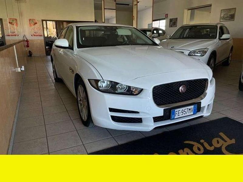 Usata Jaguar XE Prestige 180 CV (132 kW) 2016 Other Berlina