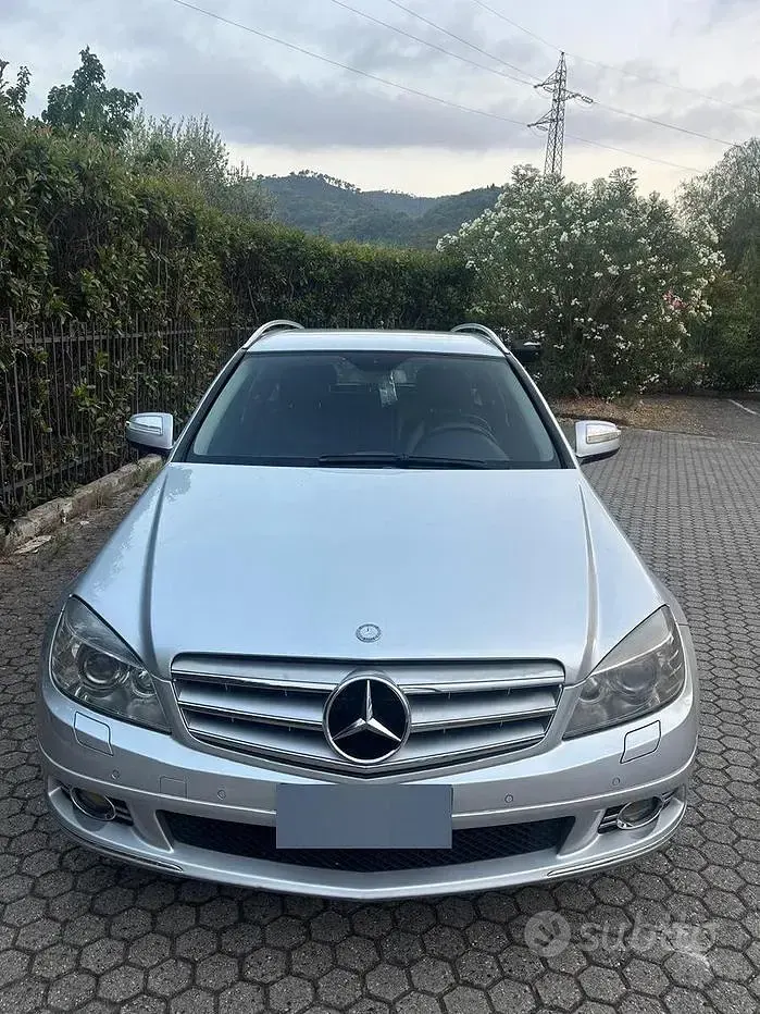 Usata Mercedes C320 224 CV (164 kW) 2010 Grigio Station wagon