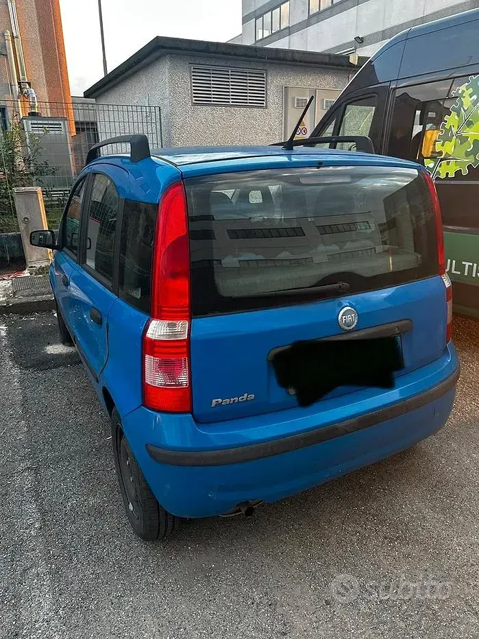 Usata Fiat Panda Emotion 60 CV (44 kW) 2005 Blu Utilitaria