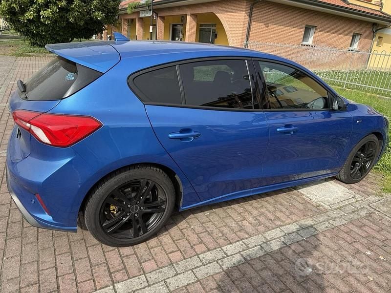 Usata Ford Focus ST-Line 125 CV (91 kW) 2018 Blu Berlina