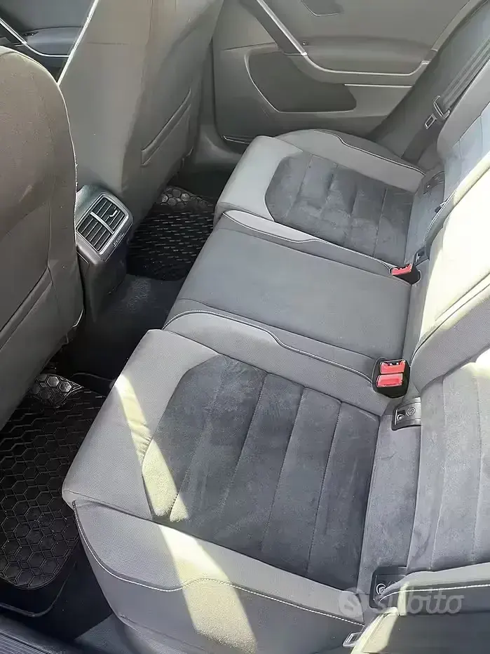 Usata VW Golf VII 110 CV (80 kW) 2015 Bluazzurro Berlina