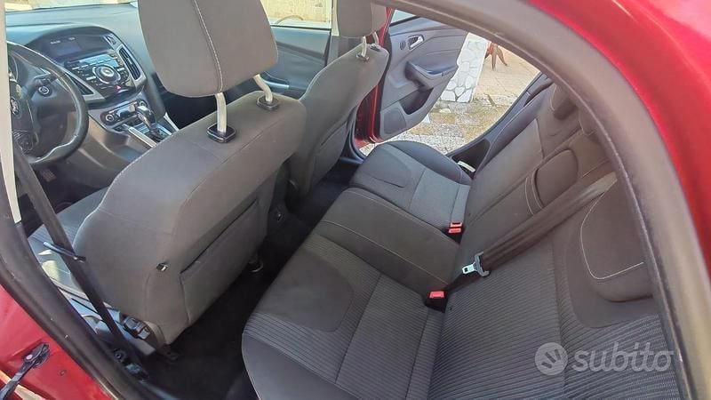 Usata Ford Focus 115 CV (84 kW) 2012 Rosso Berlina
