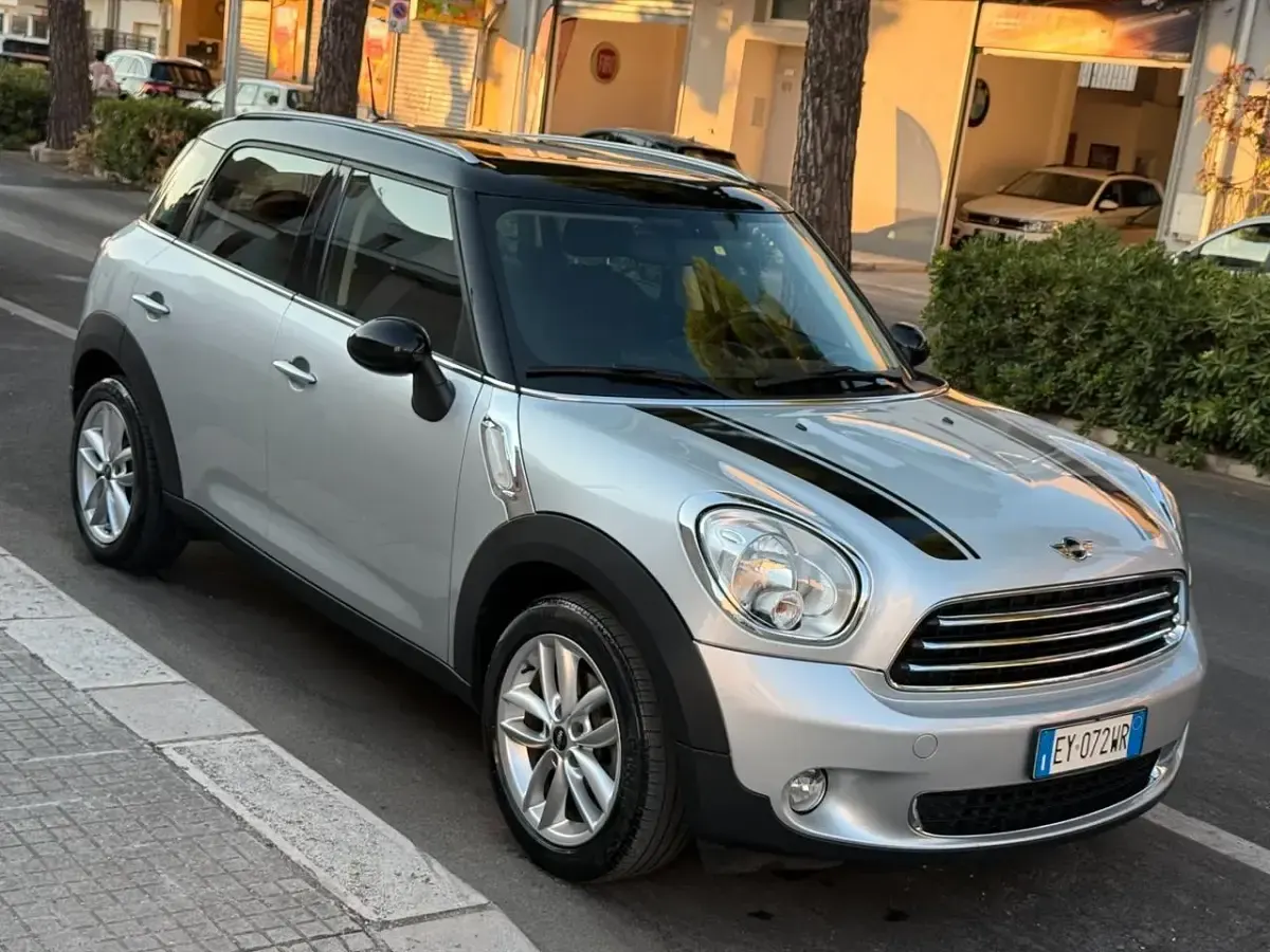 Usata Mini Cooper D Countryman 111 CV (81 kW) 2014 Argento SUV
