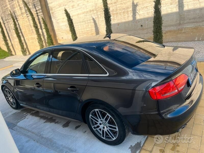 Usata Audi A4 Sport 143 CV (105 kW) 2011 Nero Berlina