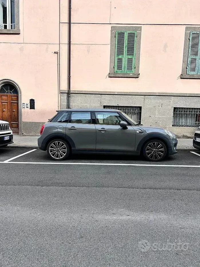 Usata Mini Cooper D 2016 Grigio Utilitaria