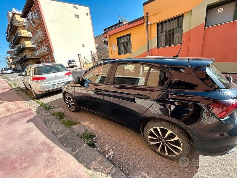 Usata Fiat Tipo 2017 Blu Berlina