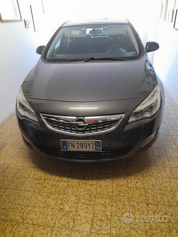 Usato 2012 Opel Corsa 1.6 CNG_Hybrid 101 CV (8.000 €)