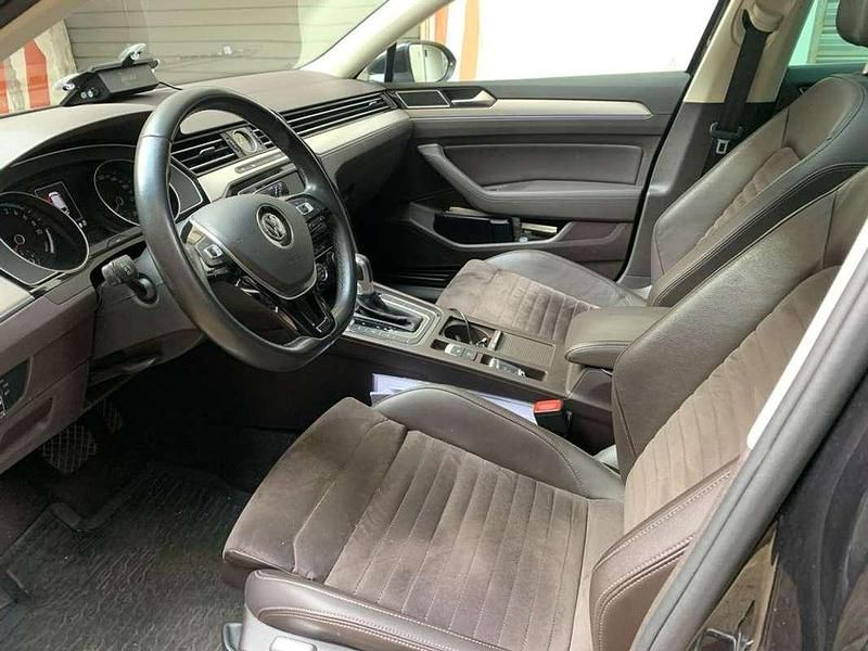 Usata VW Passat GTE 156 CV (114 kW) 2016 Nero Station wagon