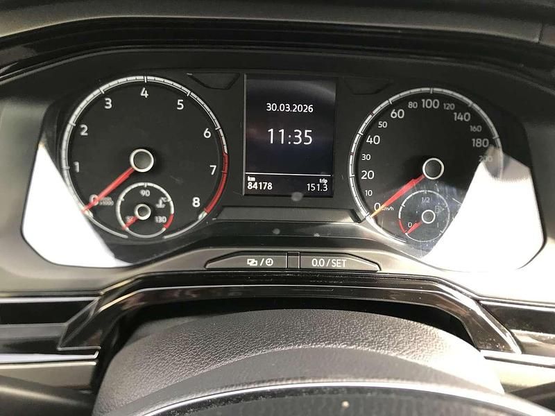 Usata VW Polo Comfortline 80 CV (58 kW) 2019 Argento Utilitaria