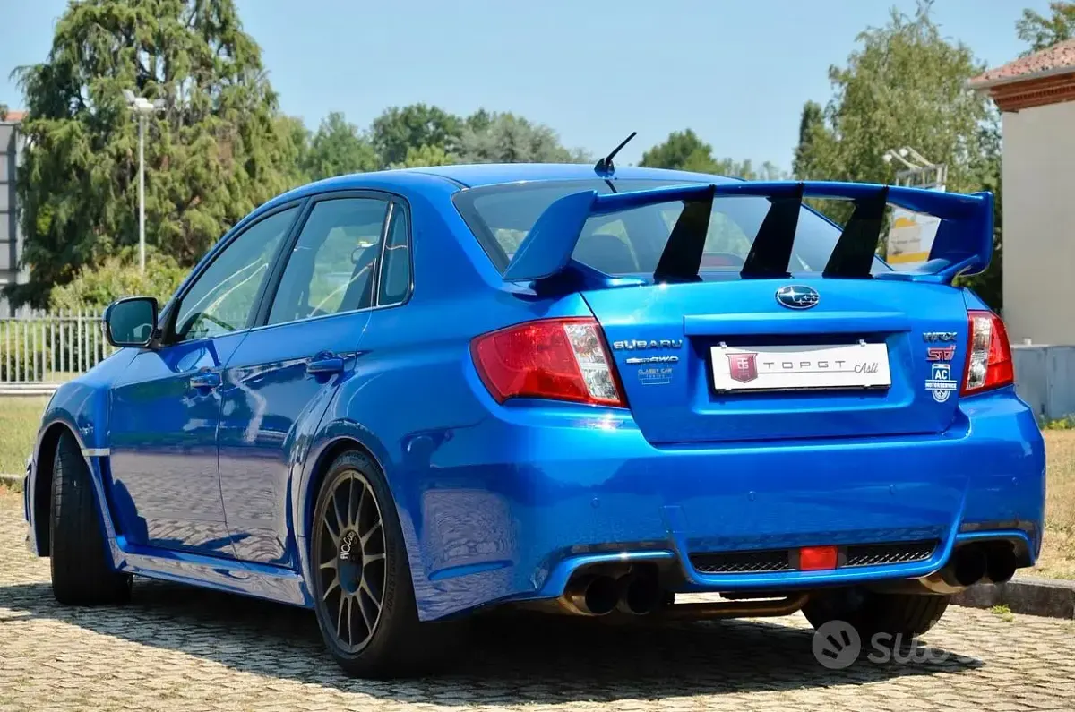 Usata Subaru Impreza 300 CV (220 kW) 2012 Bluazzurro Berlina