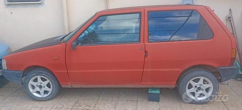 Occasion Fiat Uno S 45 ch (33 kW) 1989 Rouge Citadine
