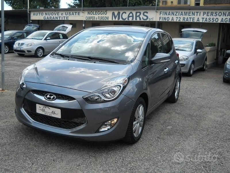 Usata Hyundai ix20 Xpossible 115 CV (84 kW) 2016 Grigio Utilitaria