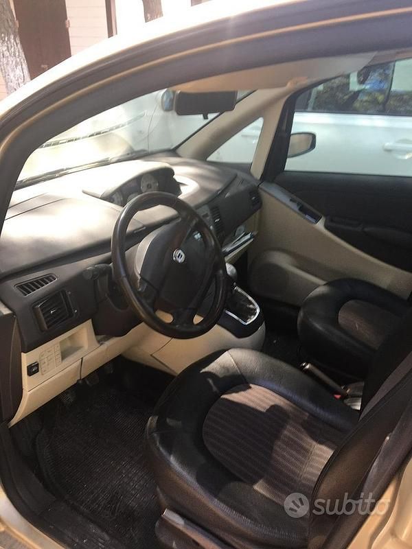 Usata Lancia Musa 95 CV (69 kW) 2007 Monovolume