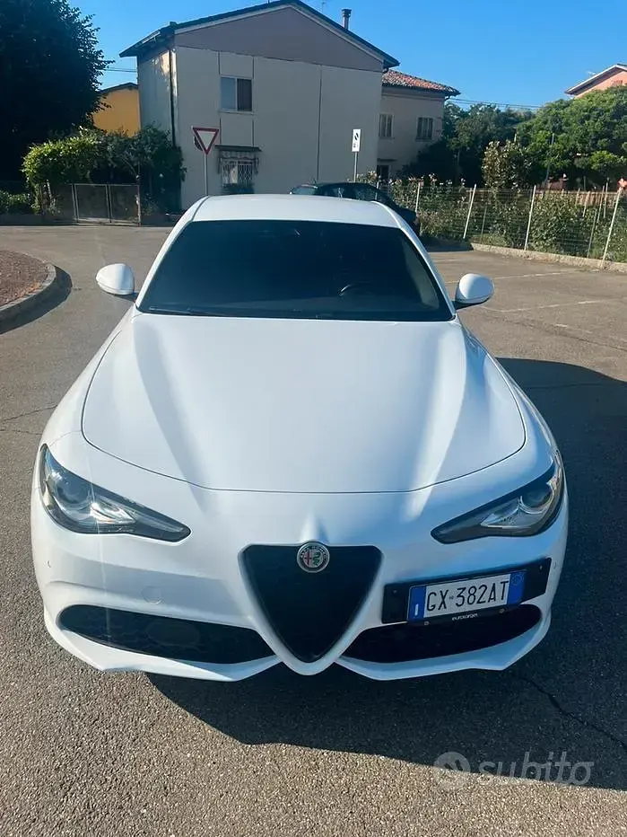 Usata Alfa Romeo Giulia Sprint 190 CV (139 kW) 2022 Bianco Berlina