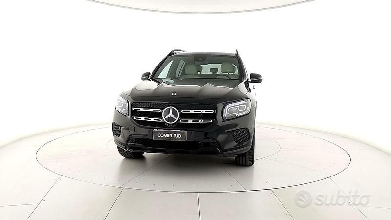 Usata Mercedes GLB200 150 CV (110 kW) 2022 Nero SUV