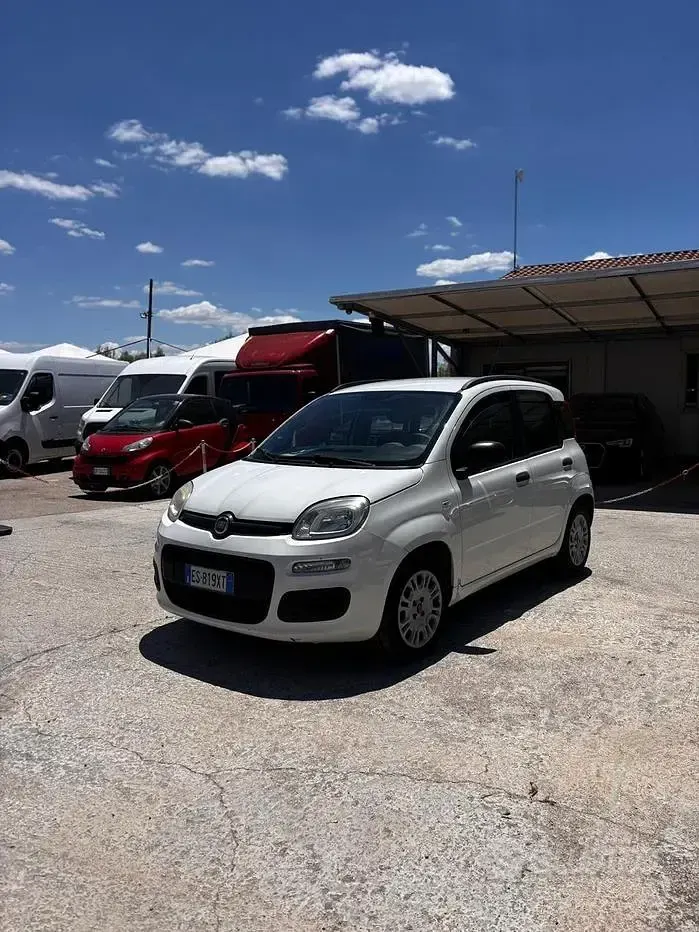 Usata Fiat Panda Lounge 75 CV (55 kW) 2013 Bianco Utilitaria