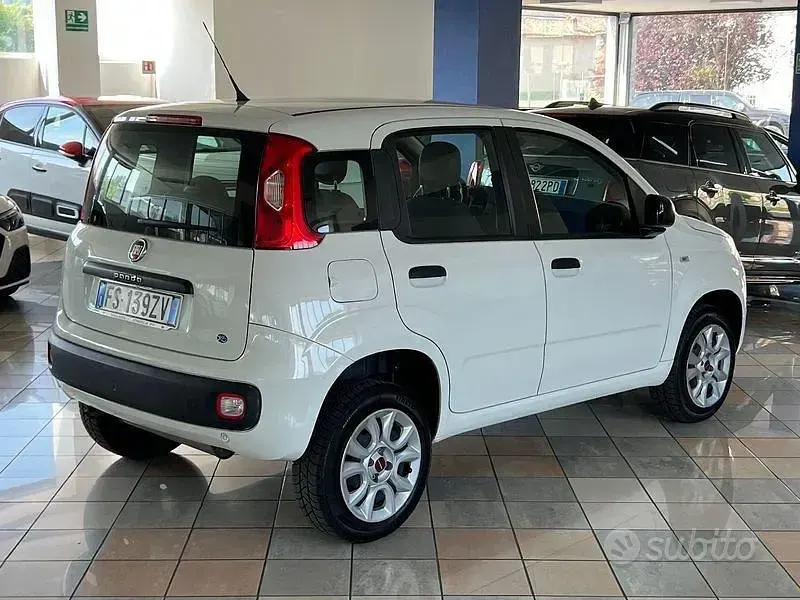 Usata Fiat Panda Easy 84 CV (61 kW) 2018 Bianco Utilitaria