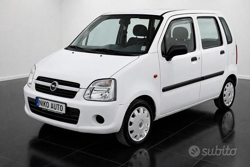 Usata Opel Agila 80 CV (58 kW) 2006 Bianco Monovolume