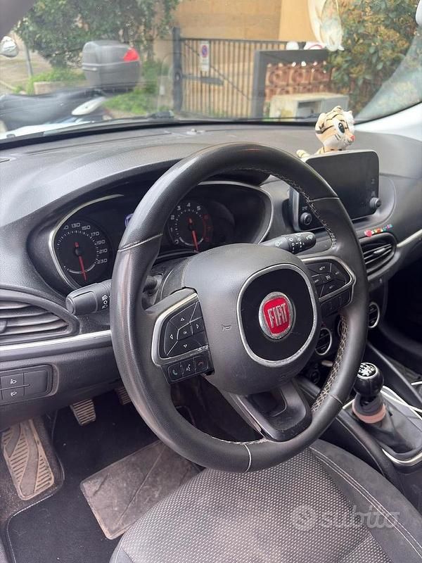 Usata Fiat Tipo S 120 CV (88 kW) 2018 Bianco Station wagon