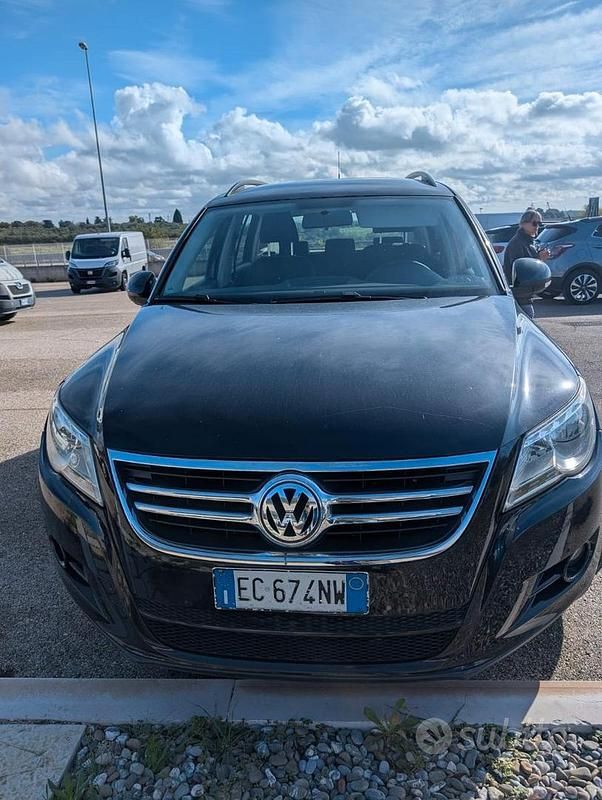 Nero Usata 2011 VW Tiguan SUV | 5999 € (Super prezzo) - Immagine 1/4