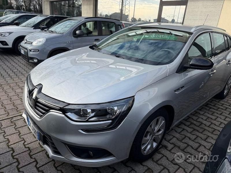 Usata Renault Mégane GrandTour Business 116 CV (85 kW) 2020 Grigio Station wagon