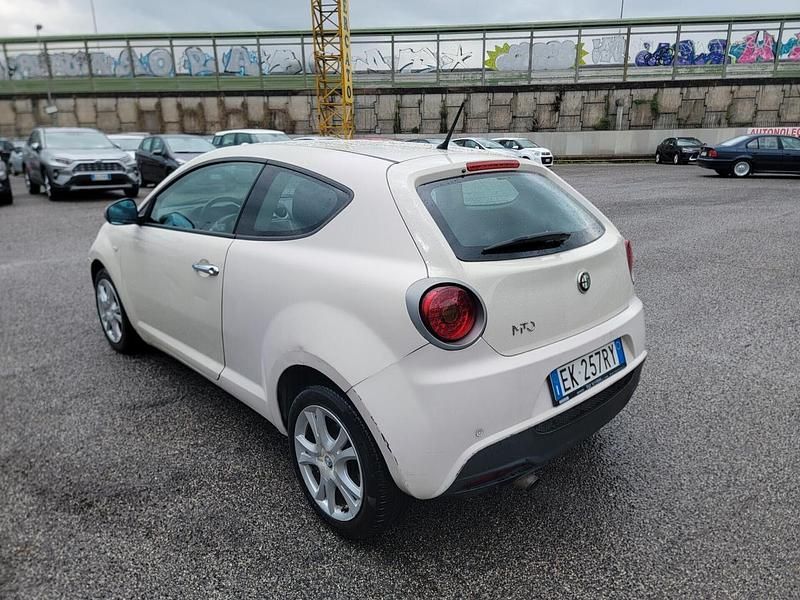 Usata Alfa Romeo MiTo Distinctive 95 CV (69 kW) 2011 Bianco Utilitaria