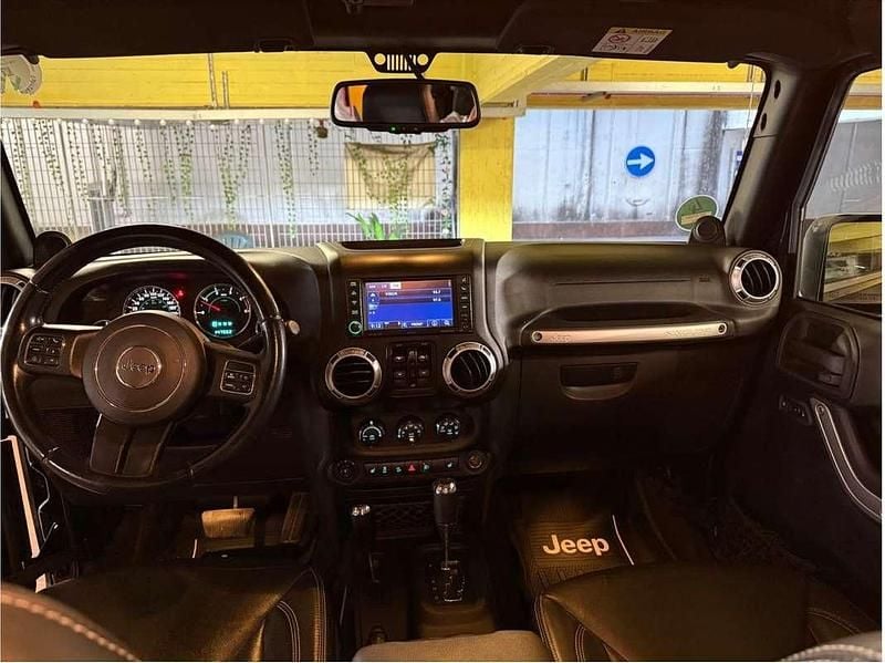 Usata Jeep Wrangler Unlimited Sahara 200 CV (147 kW) 2013 SUV