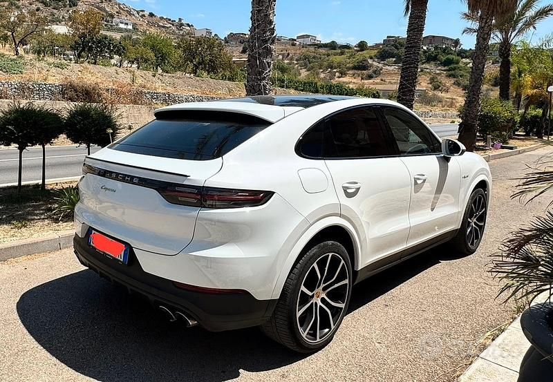 Usata Porsche Cayenne 470 CV (345 kW) 2021 Bianco SUV