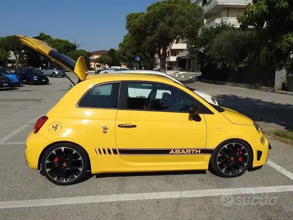 Usata Abarth 595 Competizione 180 CV (132 kW) 2017 Giallo Berlina