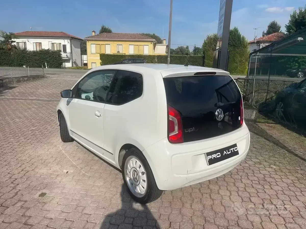 Usata VW up! 75 CV (55 kW) 2012 Bianco Utilitaria