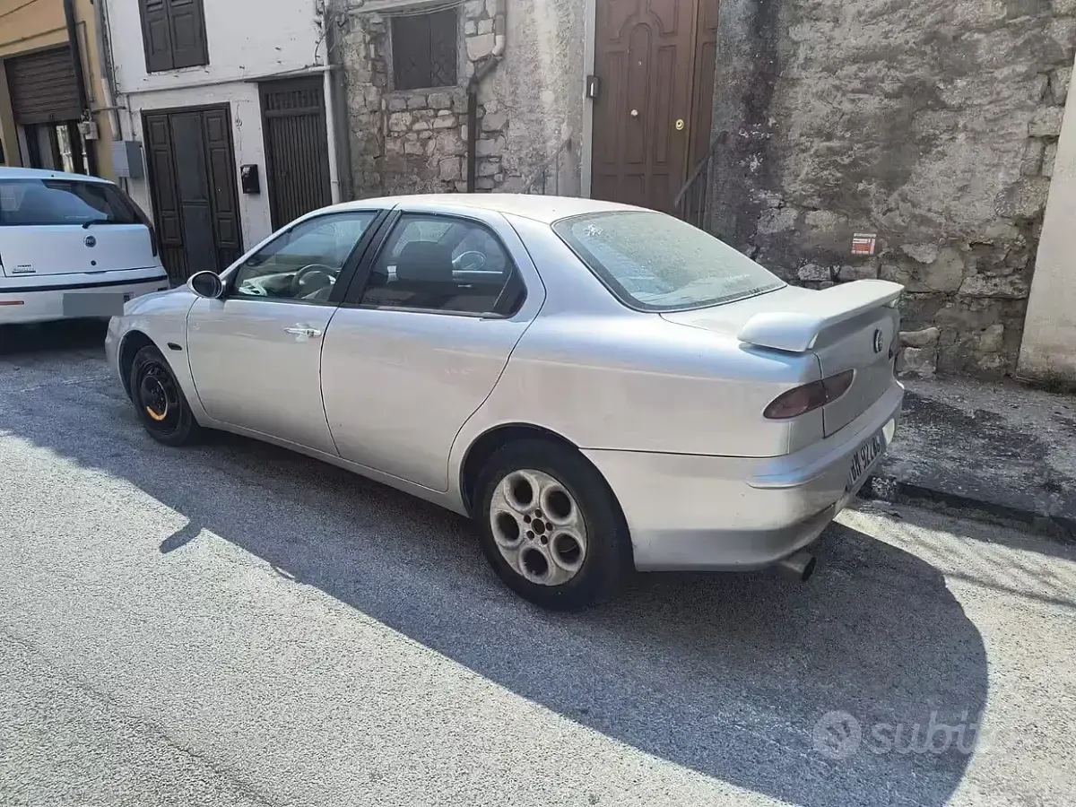 Usata Alfa Romeo 156 105 CV (77 kW) 2000 Grigio Berlina