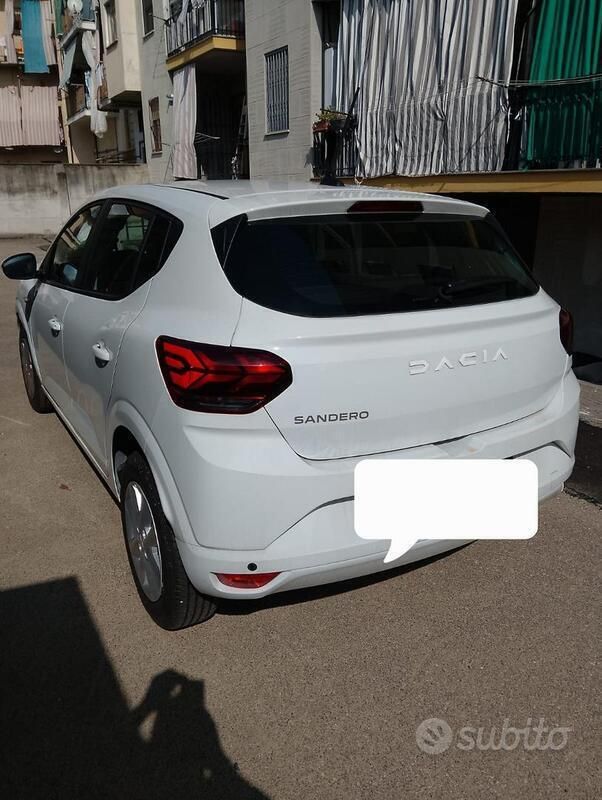 Usata Dacia Sandero 101 CV (74 kW) 2024 Bianco Utilitaria
