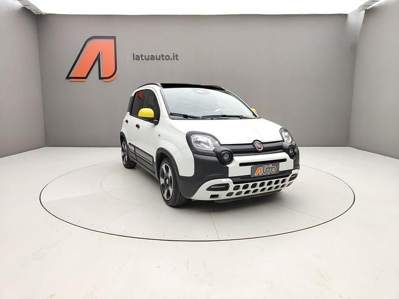 Usata Fiat Panda Cross 70 CV (51 kW) 2024 Bianco gelato / tetto nero Utilitaria