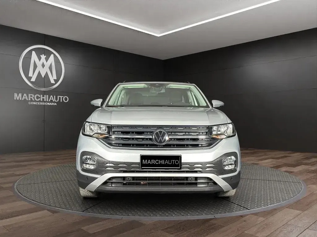 Usado VW T-Cross Advance 110 CV (80 kW) 2022 Plateado SUV